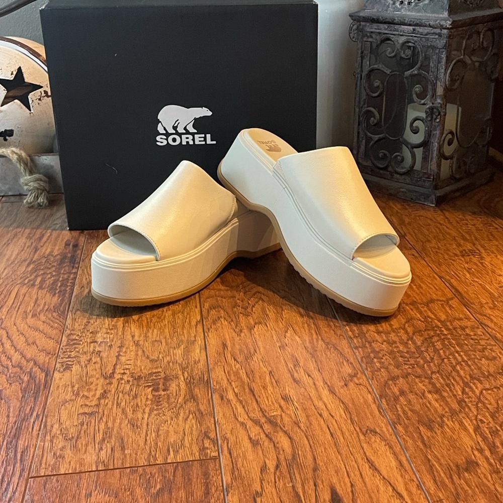 Sorel Cream Dayspring Slide Platform Slide Sandals NWT’s Size 9.5 - Picture 2 of 9
